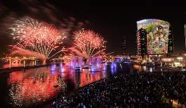 Fireworks at Dubai Festival City Mall - Apply Dubai Visa